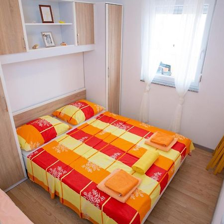 Apartment Tara With Pool Povljana Zewnętrze zdjęcie